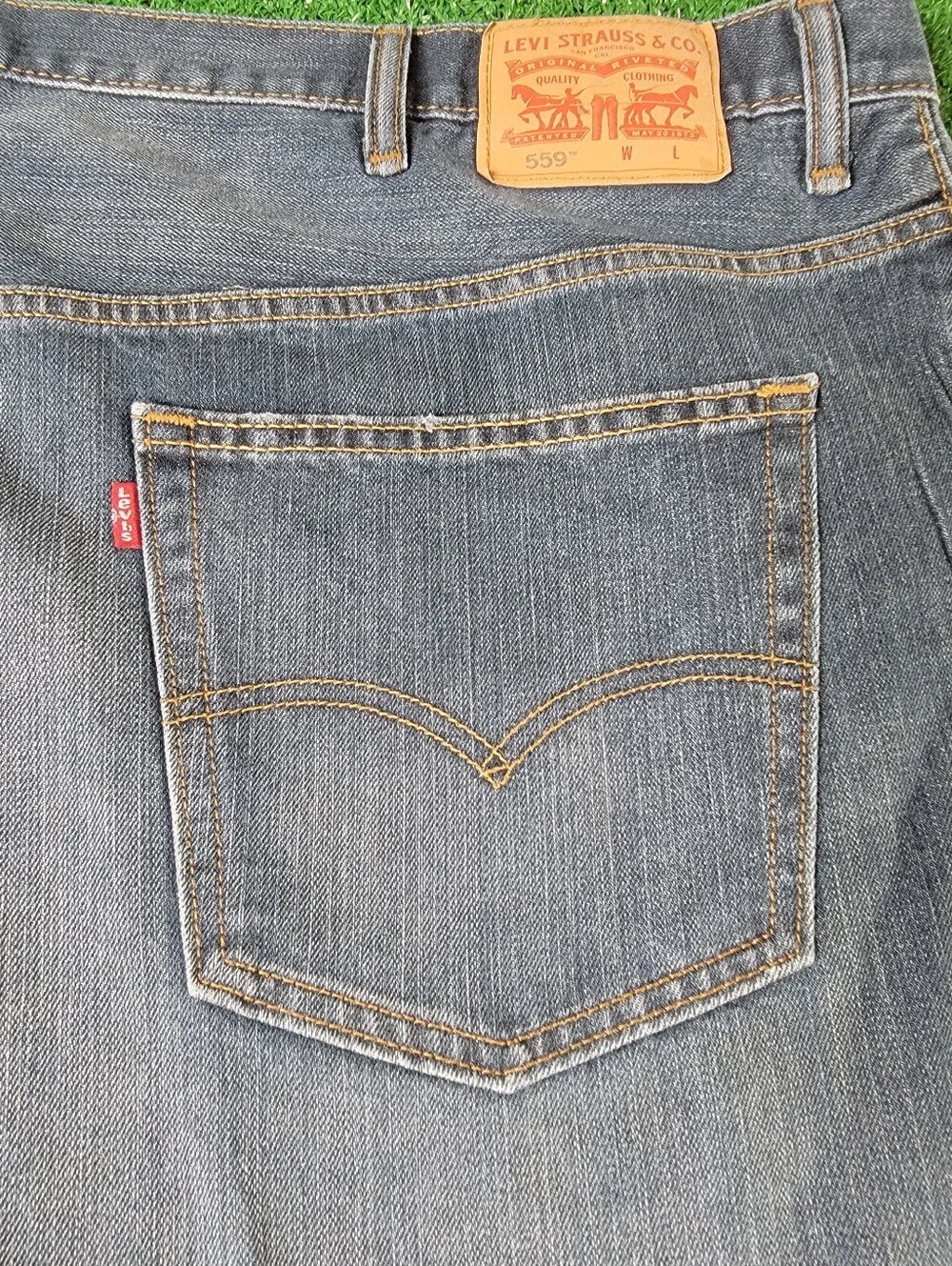 Levi's 559 Men's Denim Blue Jeans 48x30 Pockets Button Zipper Big & Tall Casual